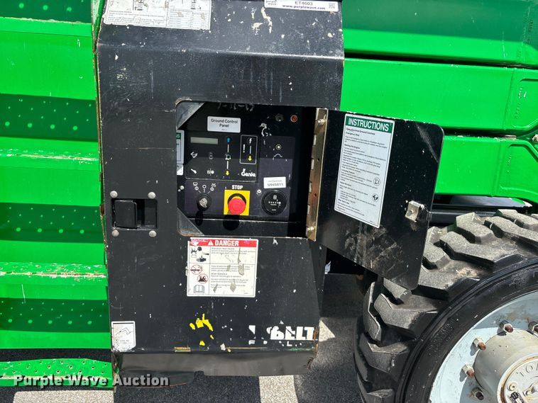 image for item ET4603 2015 Genie GS4390 scissor lift