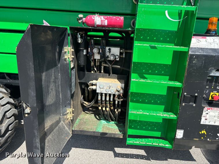 image for item ET4603 2015 Genie GS4390 scissor lift