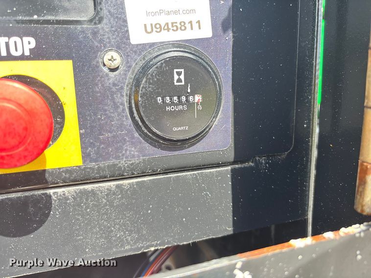 image for item ET4603 2015 Genie GS4390 scissor lift