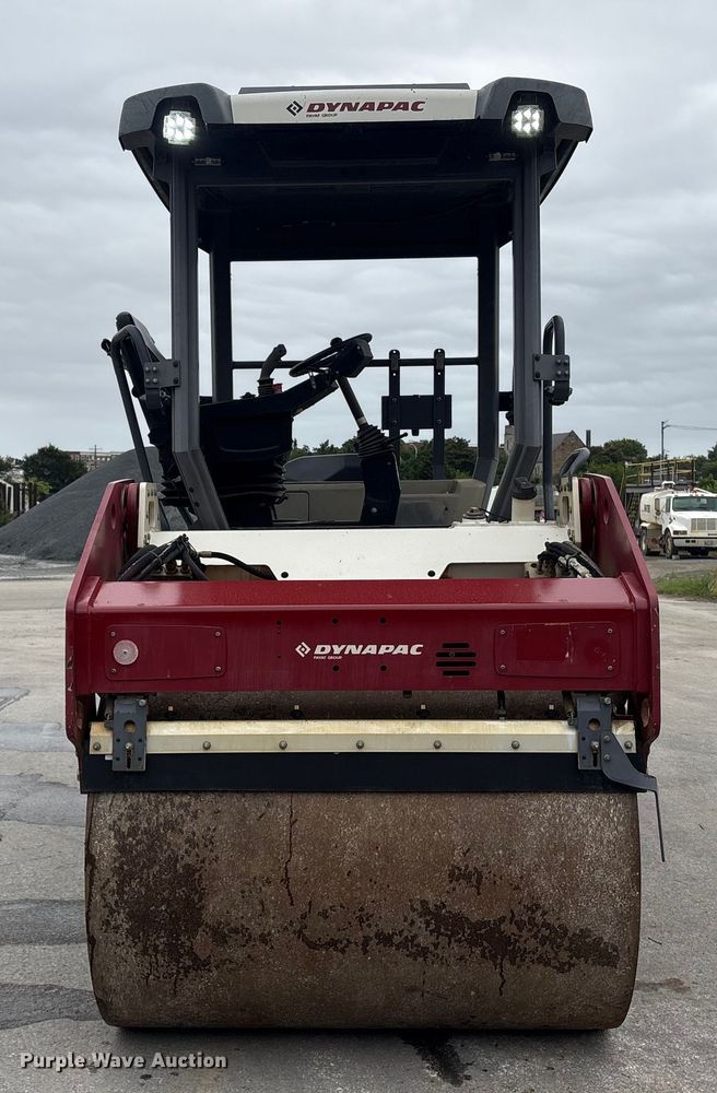 image for item ET8520 2019 Dynapac CC2200 double drum vibratory roller