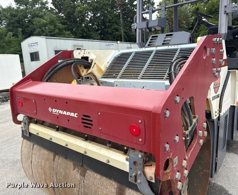 image for item ET8520 2019 Dynapac CC2200 double drum vibratory roller