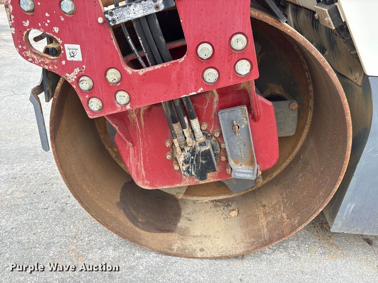 image for item ET8520 2019 Dynapac CC2200 double drum vibratory roller