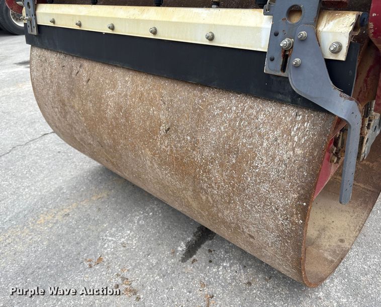 image for item ET8520 2019 Dynapac CC2200 double drum vibratory roller