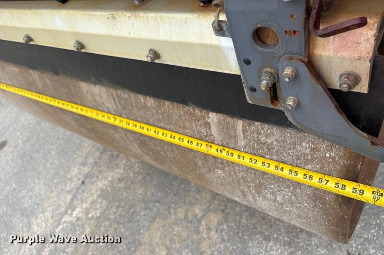 image for item ET8520 2019 Dynapac CC2200 double drum vibratory roller