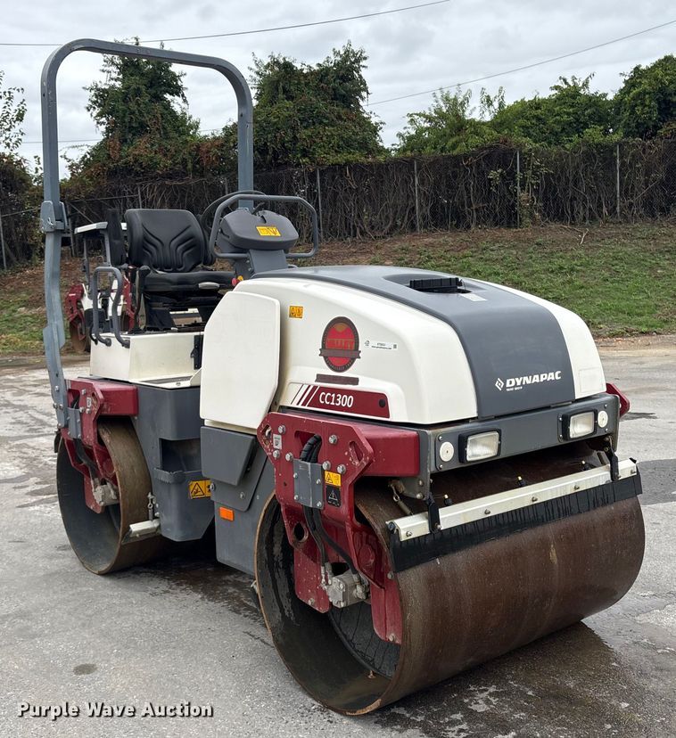 COMPACTADOR 2020 DYNAPAC CC1300
