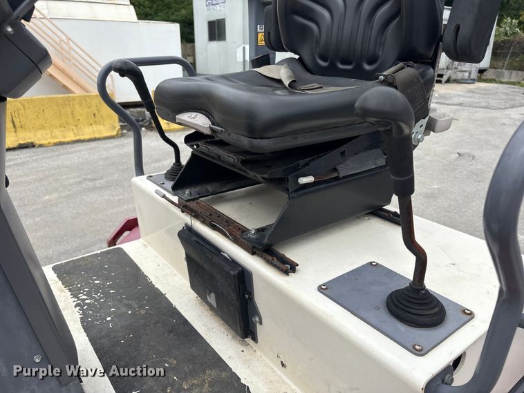 image for item ET8521 2020 Dynapac CC1300 double drum vibratory roller