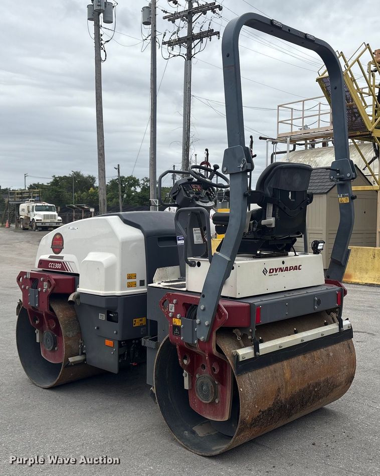 image for item ET8522 2020 Dynapac CC1300 double drum vibratory roller