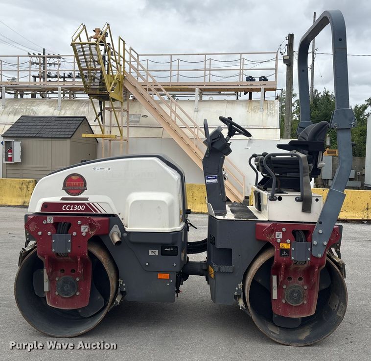 image for item ET8522 2020 Dynapac CC1300 double drum vibratory roller