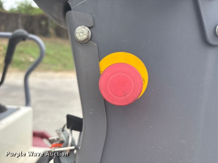 image for item ET8522 2020 Dynapac CC1300 double drum vibratory roller