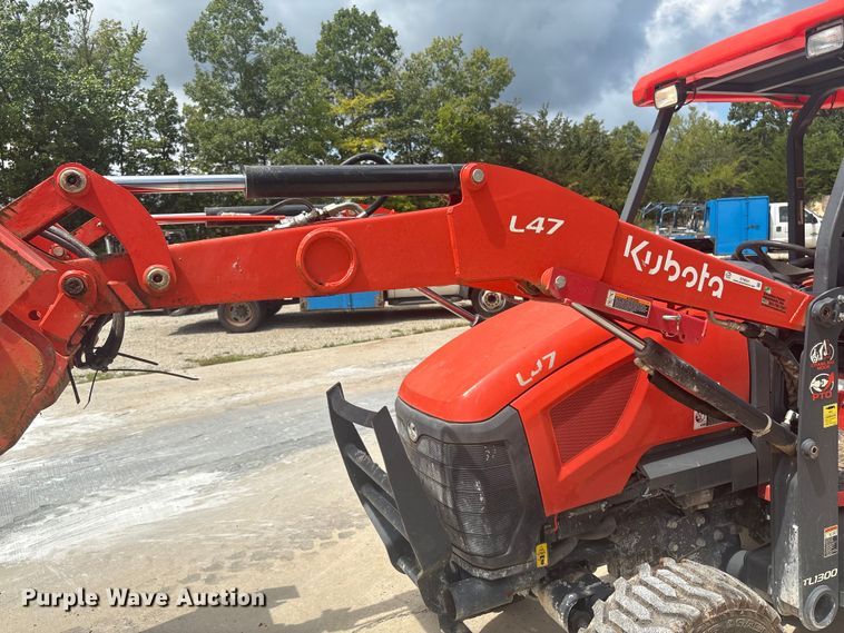 image for item ET8524 2021 Kubota L47 backhoe