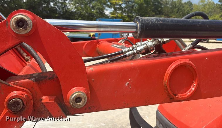 image for item ET8524 2021 Kubota L47 backhoe