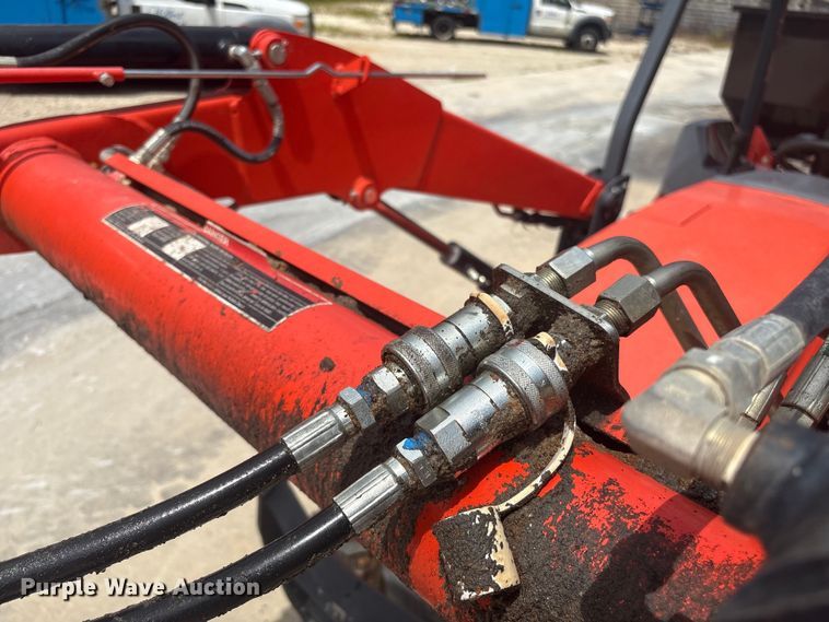 image for item ET8524 2021 Kubota L47 backhoe