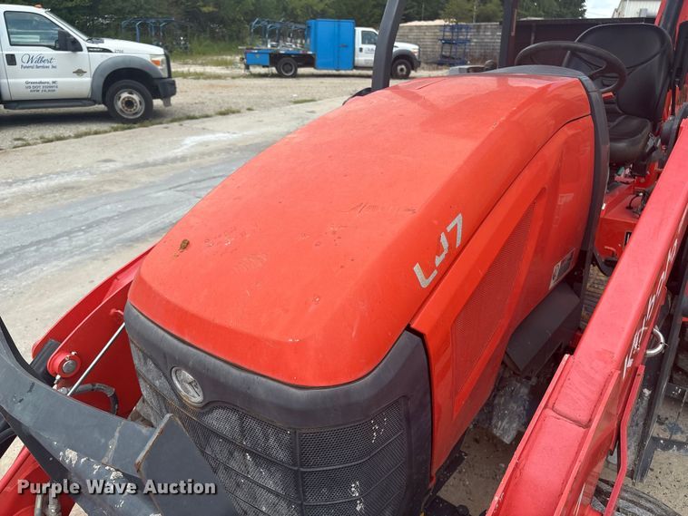 image for item ET8524 2021 Kubota L47 backhoe