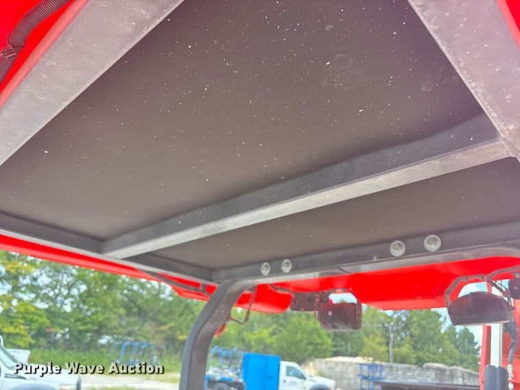 image for item ET8524 2021 Kubota L47 backhoe