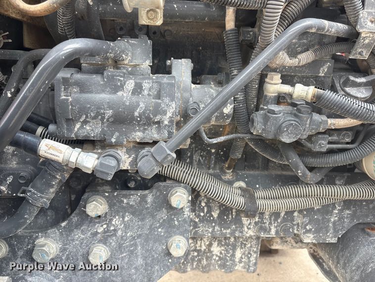 image for item ET8524 2021 Kubota L47 backhoe