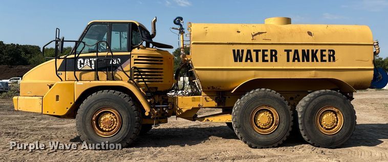 image for item EU0068 2006 Caterpillar 730 water wagon