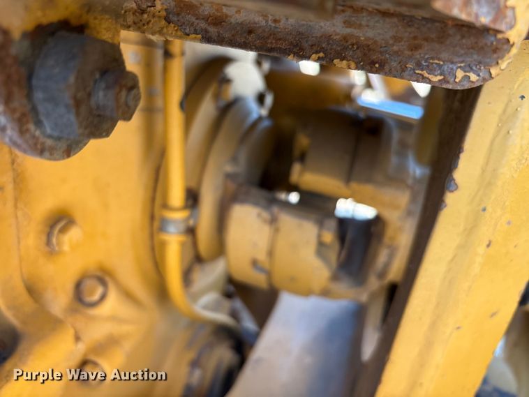 image for item EU0068 2006 Caterpillar 730 water wagon