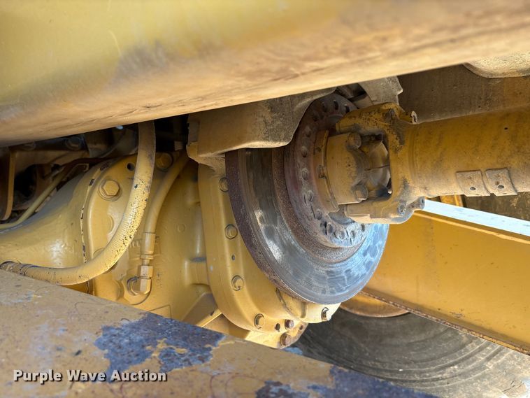 image for item EU0068 2006 Caterpillar 730 water wagon