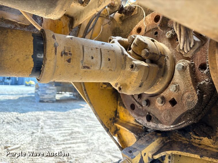 image for item EU0068 2006 Caterpillar 730 water wagon