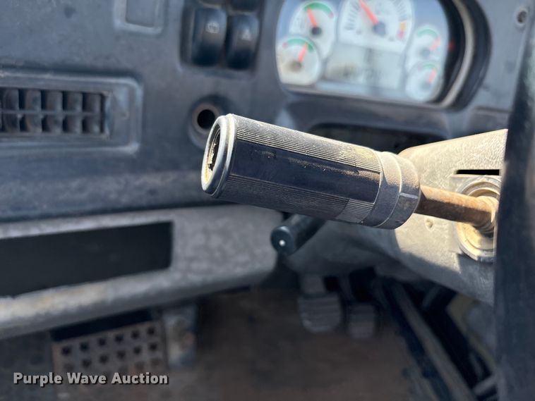 image for item EU0068 2006 Caterpillar 730 water wagon