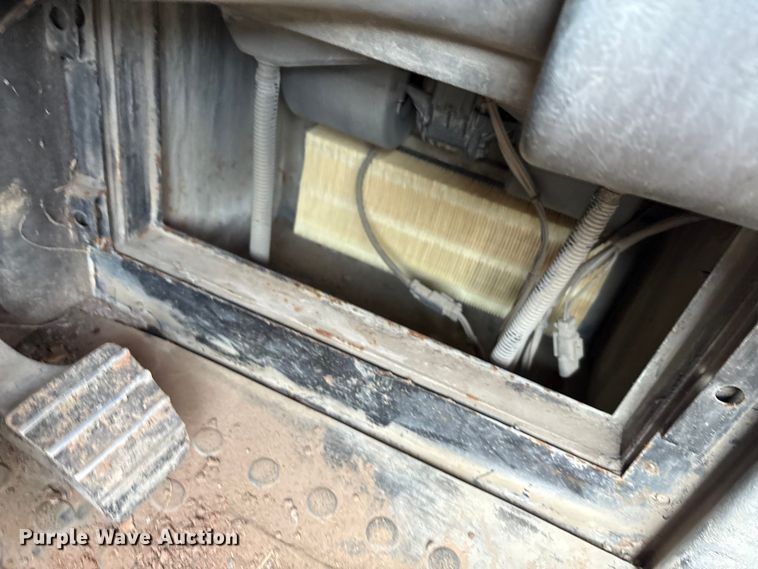 image for item EU0068 2006 Caterpillar 730 water wagon