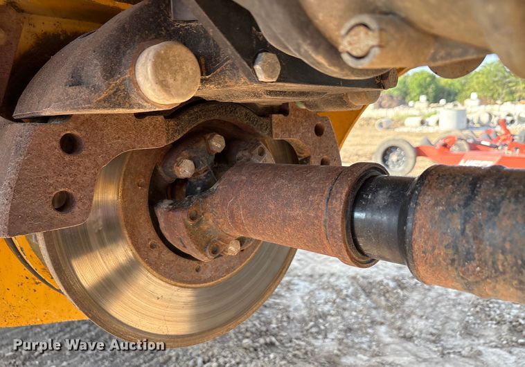 image for item EU0070 2014 John Deere 300D articulated haul truck