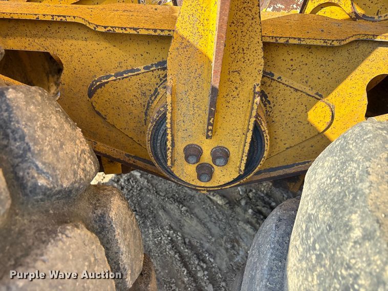 image for item EU0070 2014 John Deere 300D articulated haul truck