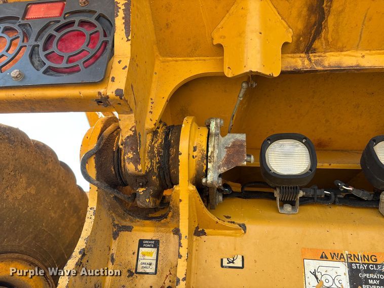 image for item EU0070 2014 John Deere 300D articulated haul truck