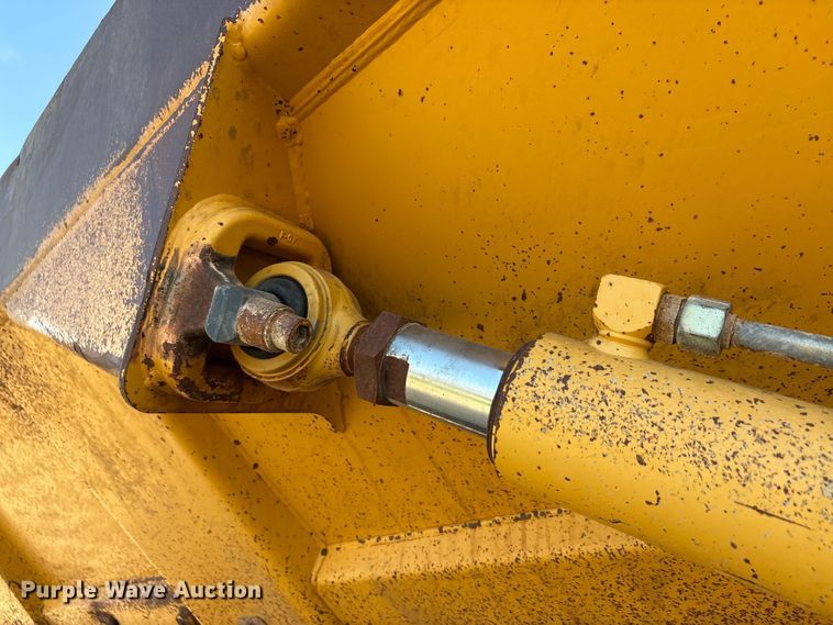 image for item EU0070 2014 John Deere 300D articulated haul truck