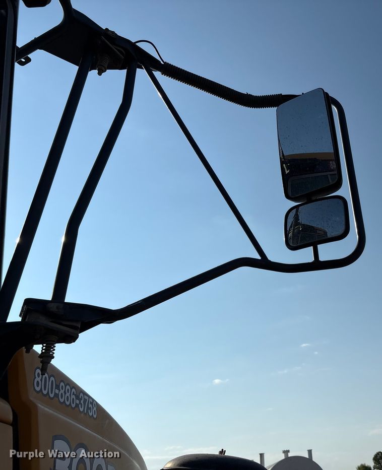 image for item EU0070 2014 John Deere 300D articulated haul truck