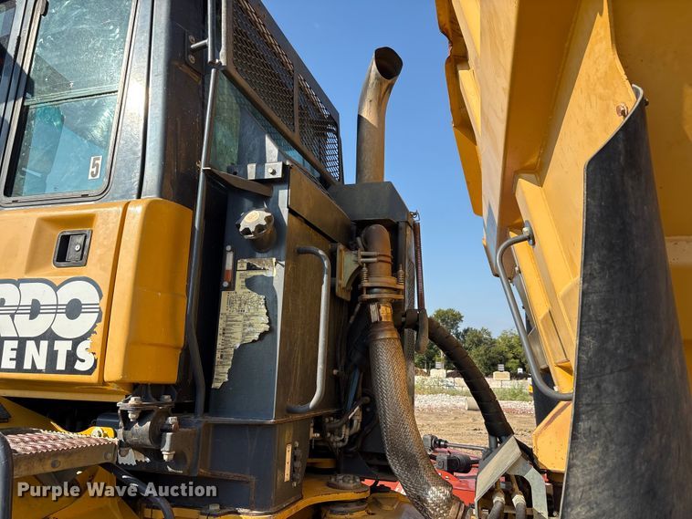 image for item EU0070 2014 John Deere 300D articulated haul truck