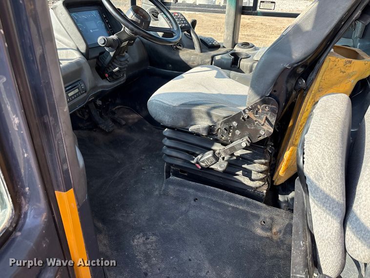 image for item EU0070 2014 John Deere 300D articulated haul truck