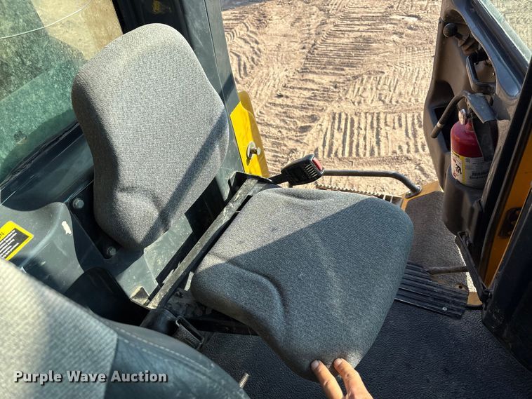 image for item EU0070 2014 John Deere 300D articulated haul truck