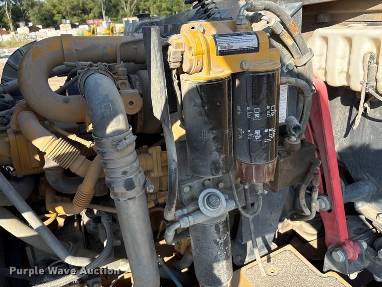 image for item EU0070 2014 John Deere 300D articulated haul truck