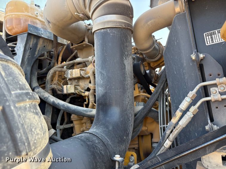 image for item EU0070 2014 John Deere 300D articulated haul truck