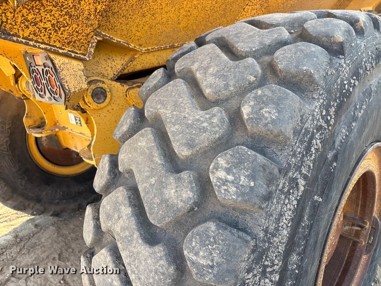 image for item EU0070 2014 John Deere 300D articulated haul truck