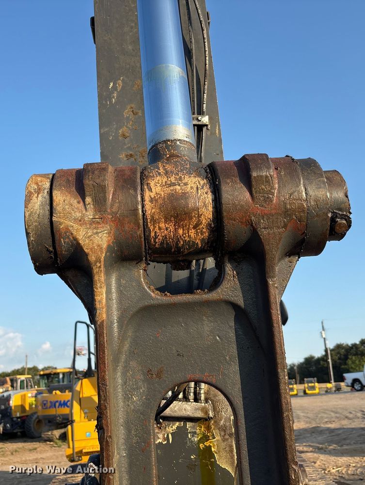 image for item EU0071 2018 John Deere 350G excavator