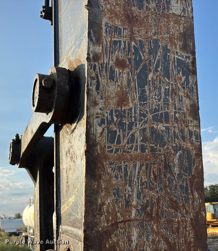 image for item EU0071 2018 John Deere 350G excavator