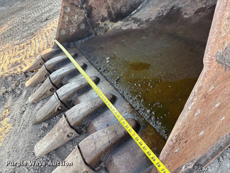 image for item EU0071 2018 John Deere 350G excavator