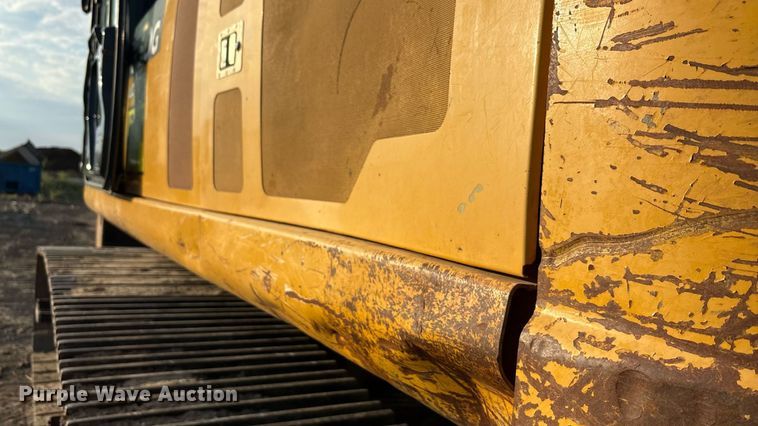 image for item EU0071 2018 John Deere 350G excavator