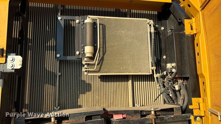 image for item EU0071 2018 John Deere 350G excavator