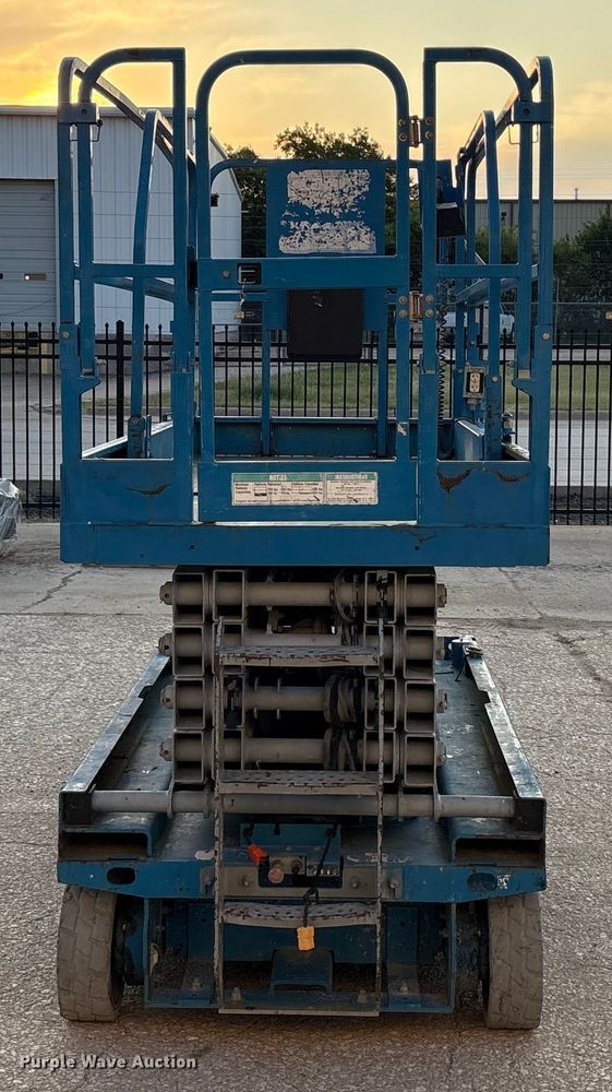 image for item EU0075 2016 Genie GS-3246 scissor lift