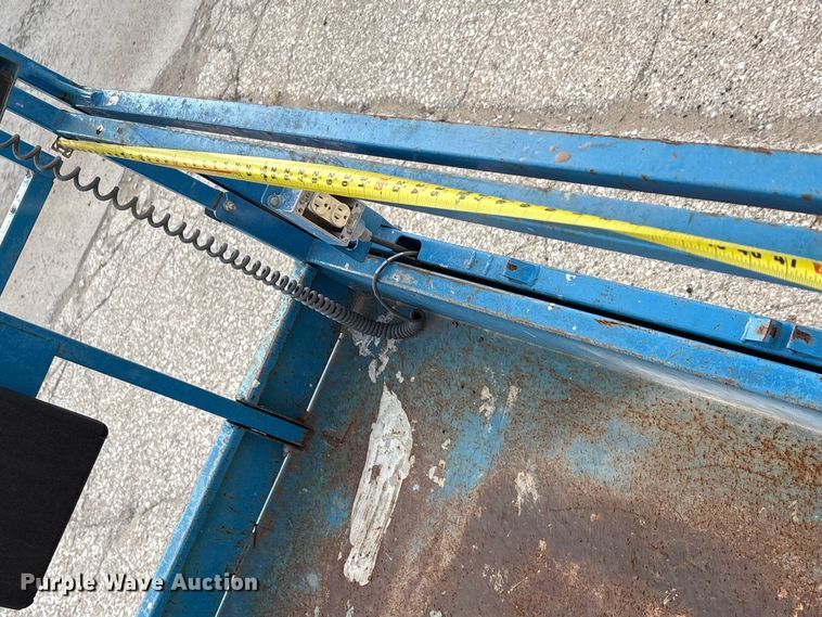 image for item EU0075 2016 Genie GS-3246 scissor lift