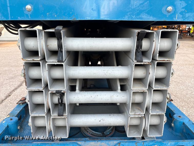 image for item EU0075 2016 Genie GS-3246 scissor lift