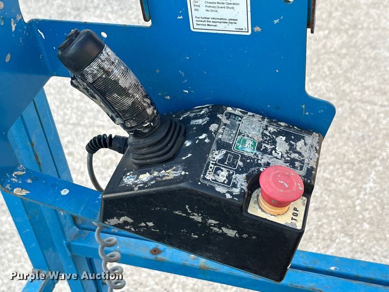 image for item EU0075 2016 Genie GS-3246 scissor lift