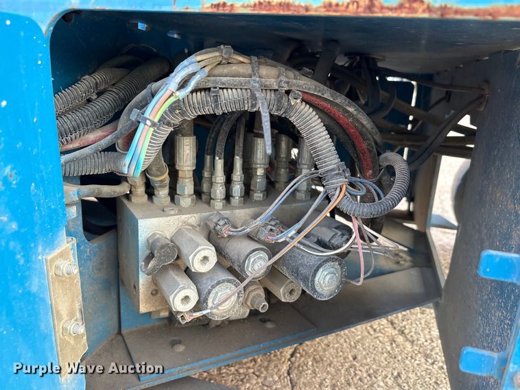 image for item EU0075 2016 Genie GS-3246 scissor lift