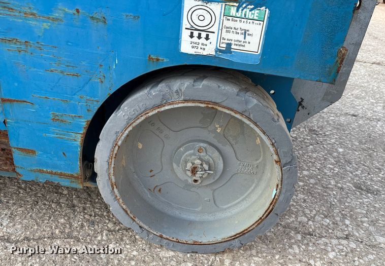 image for item EU0075 2016 Genie GS-3246 scissor lift