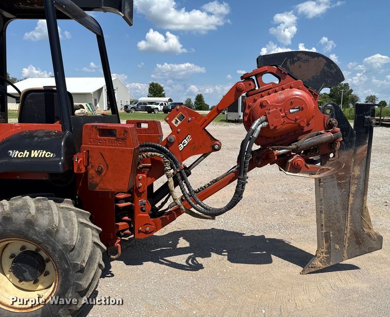 image for item EU2151 2013 Ditch Witch RT115 cable plow