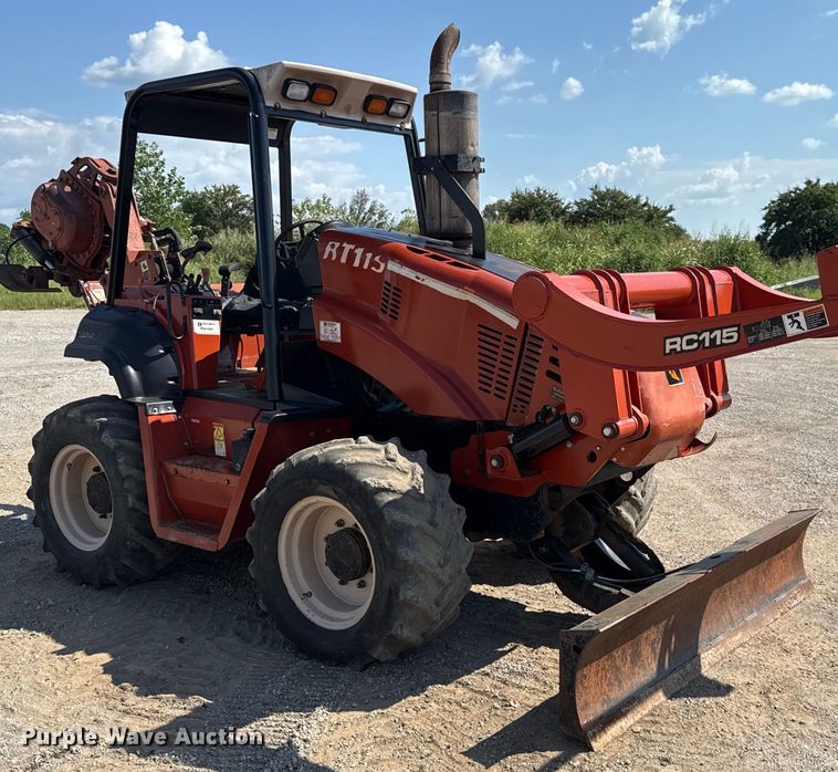 image for item EU2152 2012 Ditch Witch RT115H cable plow