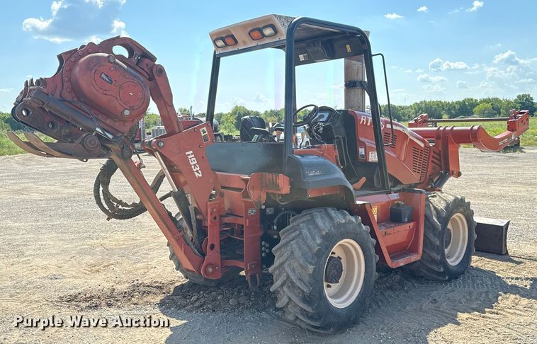 image for item EU2152 2012 Ditch Witch RT115H cable plow